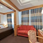 White Szálloda 4*