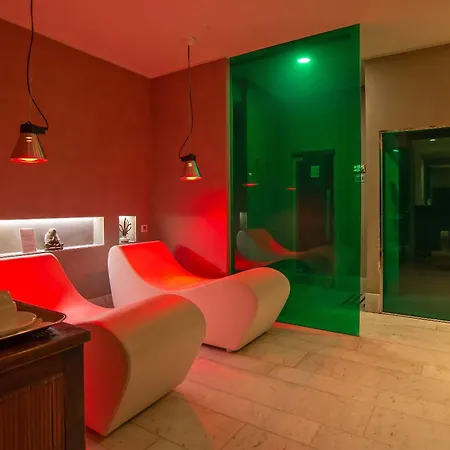 White Otel Roma