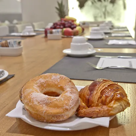 فندق وايت 4*