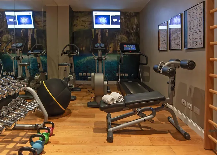 White מלון רומא