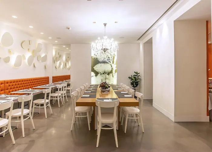 Hotell White 4*